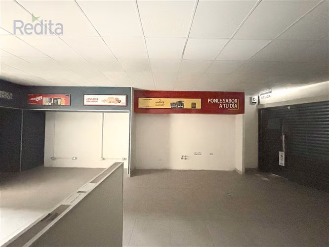 Local comercial 1er Piso 78,7m strip Av. La Florida