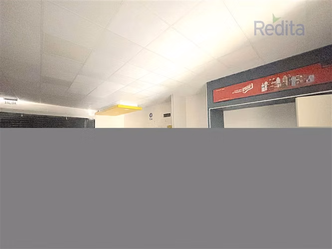 Local comercial 1er Piso 78,7m strip Av. La Florida