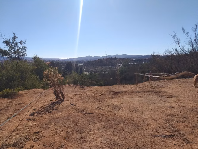 EXCELENTE TERRENO LINDA VISTA FUNDO LOMAS DEL CARMEN