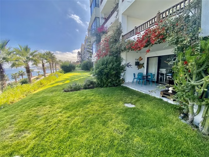 Primera línea, 1er piso con Jardin Maravillosa vista Belleza