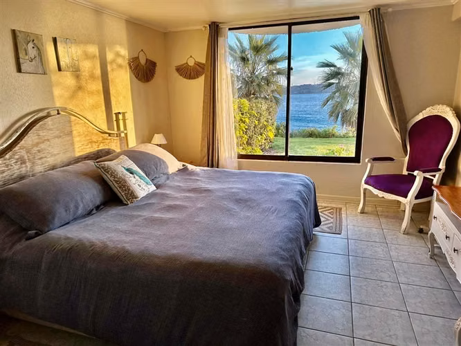 Primera línea, 1er piso a mts de playa, con jardin Santorini