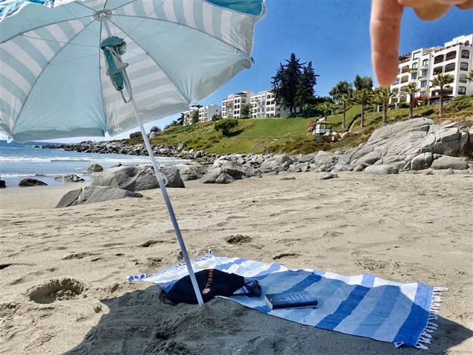 Primera línea, 1er piso a mts de playa, con jardin Santorini