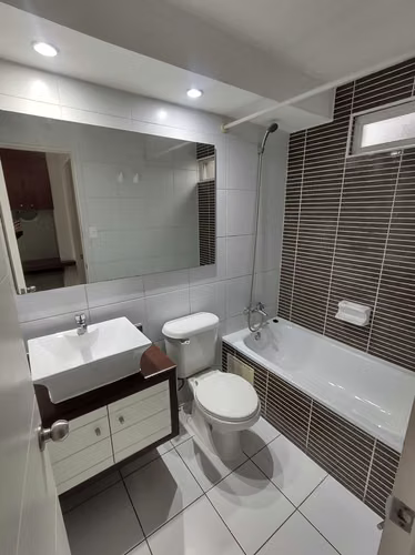 Dpto 1 dorm. estac y bodega, metro Sta Lucia. (132226)