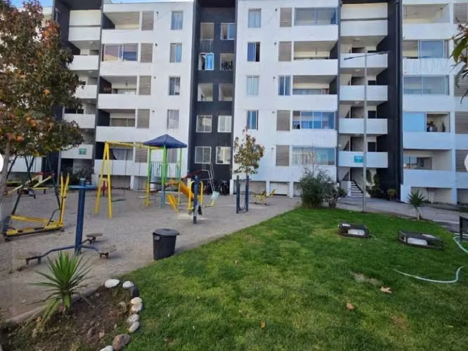Vive el Confort en Amplio Departamento (154114)