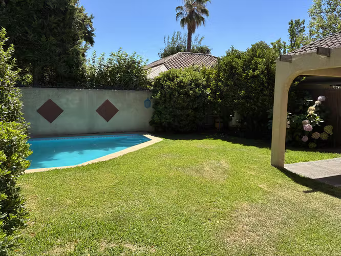CASA EN VENTA SECRTOR RUCATREMO - CURICO