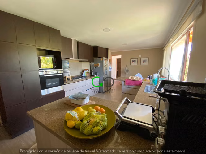 VENTA CASA EN CONDOMINIO DE ZAPALLAR EN CURICO