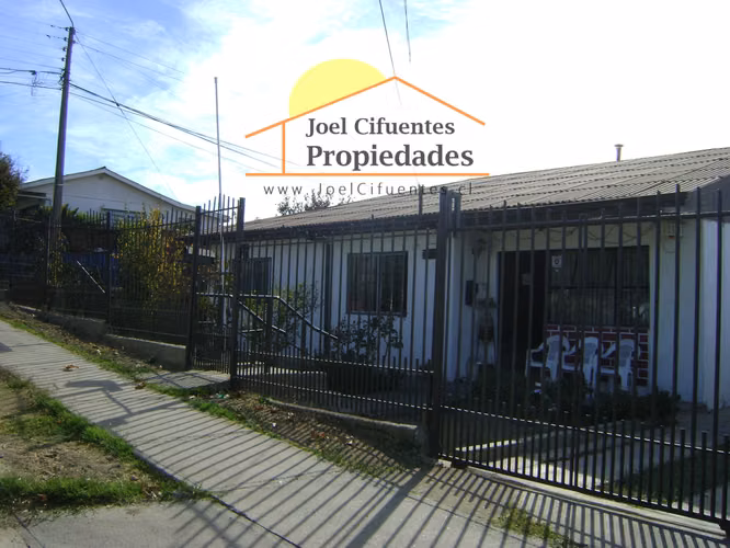 Amplia casa sólida, 5 dormitorios, 2 baños, terreno 495 mts2
