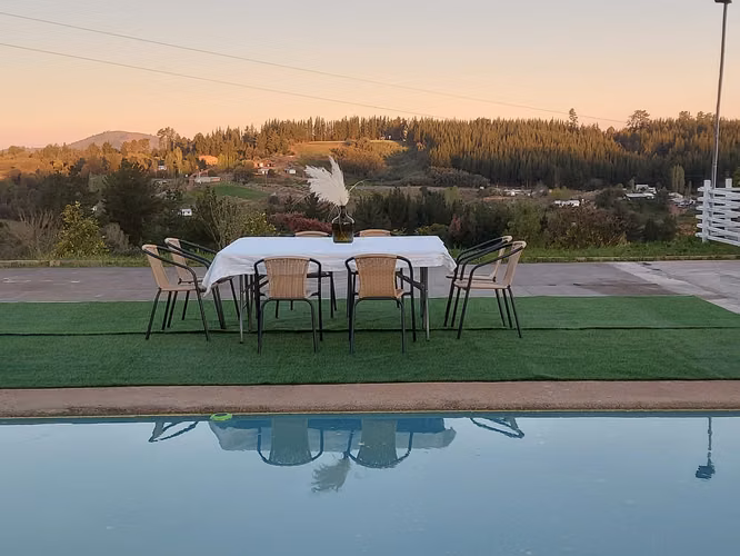 SE VENDE CASA, FLORIDA, AMPLIO TERRENO 10.000m2