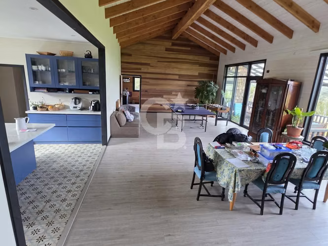 Fina Casa a minutos de Puerto Varas a 10 minutos del centro