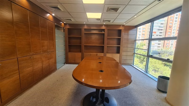 Oficina Arriendo Las Condes 165m Amblada rebajada Malcantara