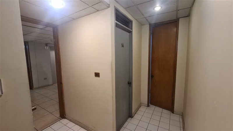Oficina Arriendo Las Condes 165m Amblada rebajada Malcantara