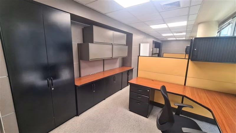 Oficina Arriendo Las Condes 165m Amblada rebajada Malcantara