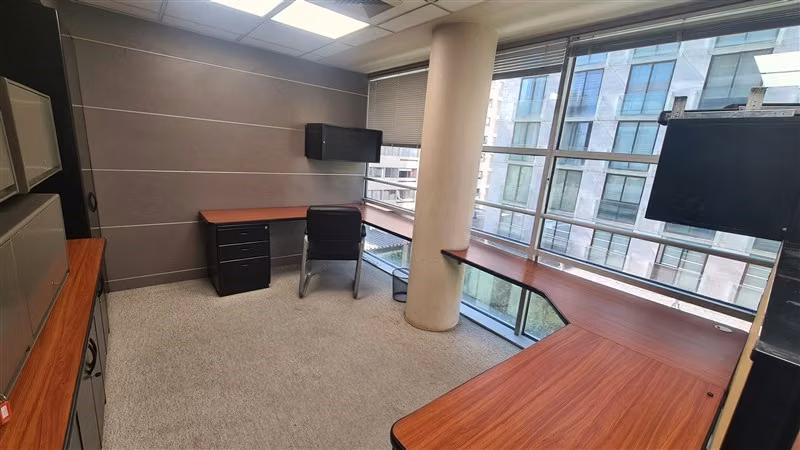 Oficina Arriendo Las Condes 165m Amblada rebajada Malcantara