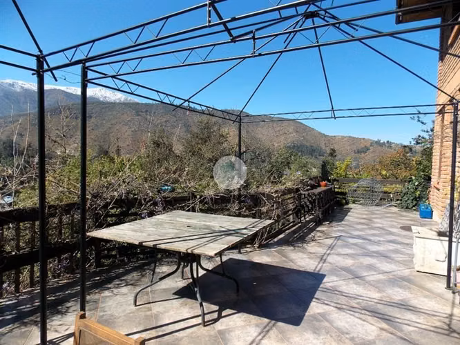 Increibles vistas, Casa en venta de 5 dorm. en Lo Barnechea