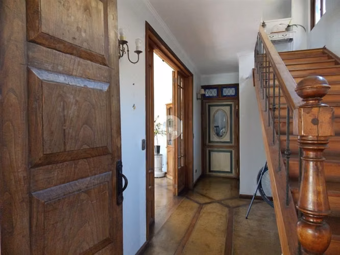 Increibles vistas, Casa en venta de 5 dorm. en Lo Barnechea