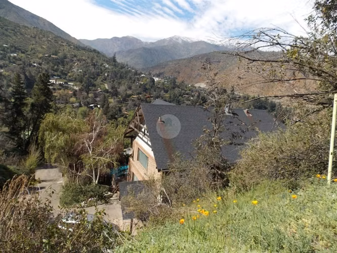 Increibles vistas, Casa en venta de 5 dorm. en Lo Barnechea