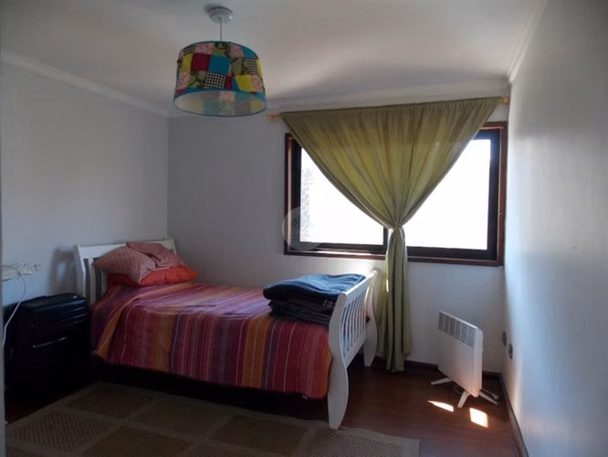 Increibles vistas, Casa en venta de 5 dorm. en Lo Barnechea