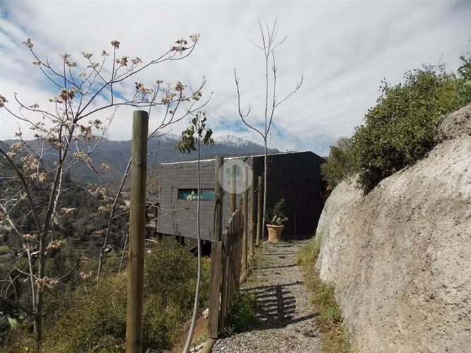 Increibles vistas, Casa en venta de 5 dorm. en Lo Barnechea