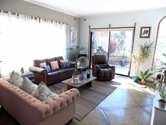 Increibles vistas, Casa en venta de 5 dorm. en Lo Barnechea