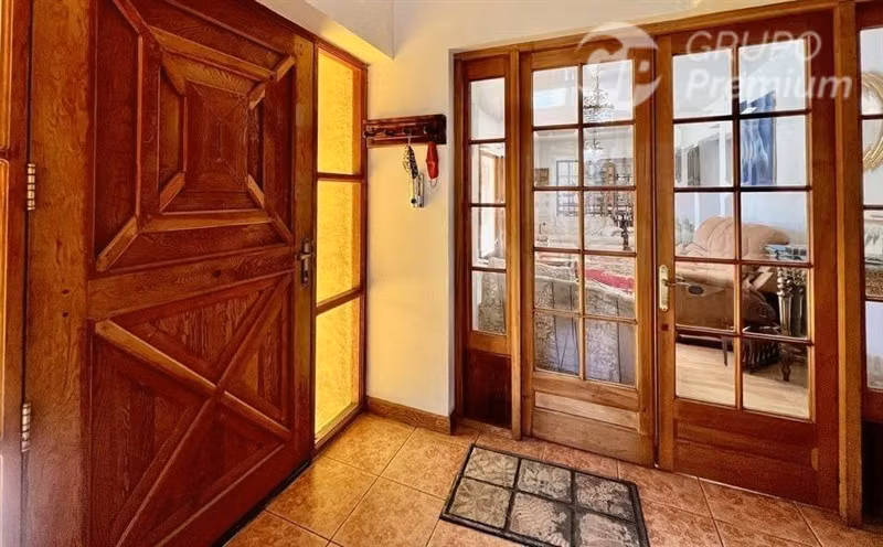 Exclusiva Residencia en La Coruña, Viña del Mar - Imagen 2