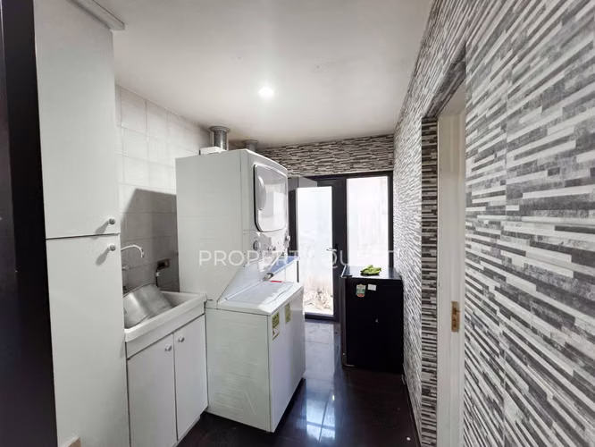 VENTA A HERMOSA CASA 6D+4B ANDALUE (154122)