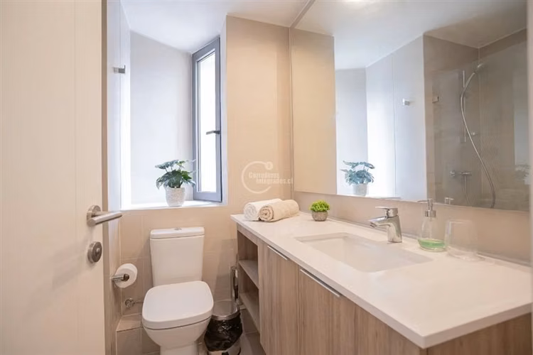 Departamento de 2 dorm. a pasos Parque Arauco, Las Condes