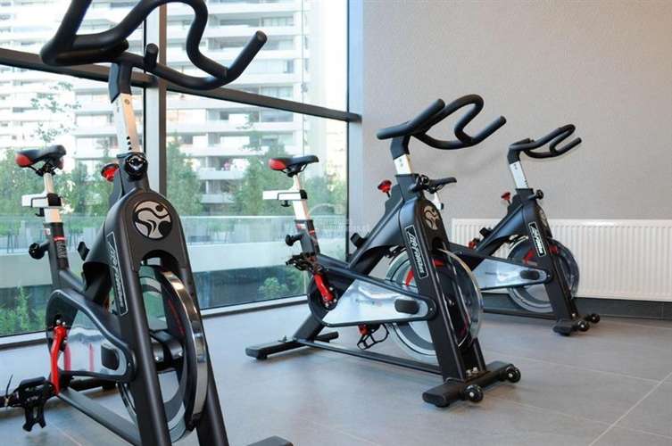 Departamento de 2 dorm. a pasos Parque Arauco, Las Condes - Imagen 17