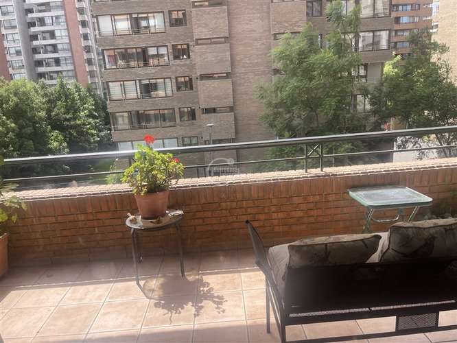 Departamento en venta de 4 dorm. en Las Condes - Imagen 2