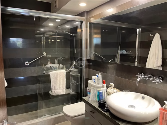 Departamento en venta de 4 dorm. en Vitacura
