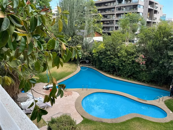 Departamento en venta de 4 dorm. en Vitacura