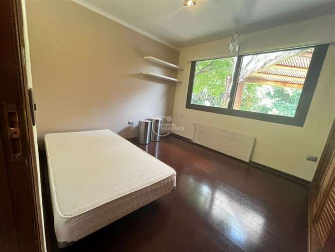 Casa en venta de 5 dorm. en Lo Barnechea