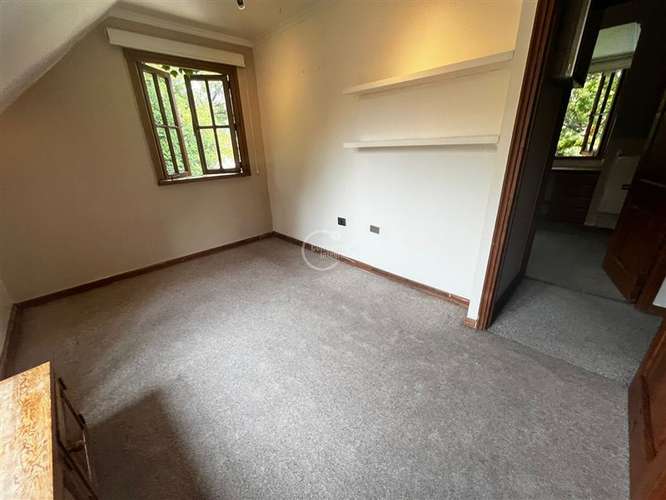 Casa en venta de 5 dorm. en Lo Barnechea