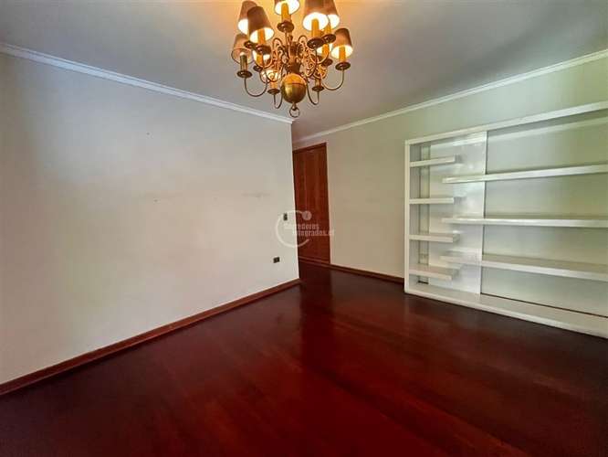 Casa en venta de 5 dorm. en Lo Barnechea
