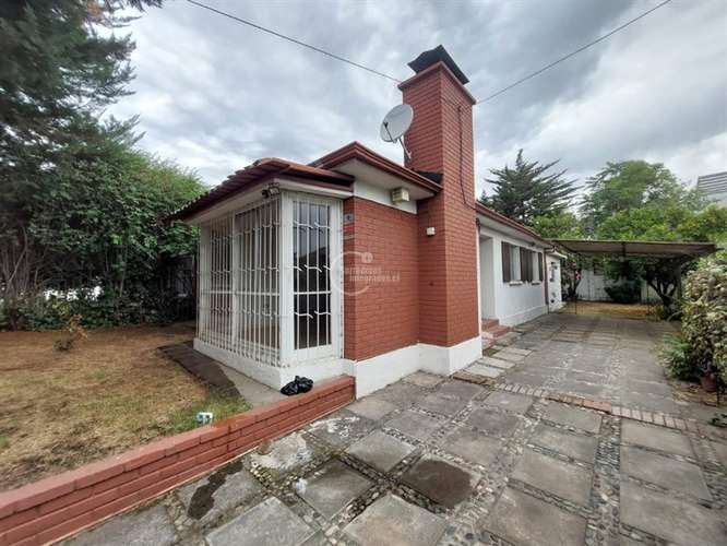 Casa en venta de 5 dorm. en Las Condes - Imagen 2