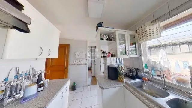 Casa en venta de 4 dorm. en Las Condes
