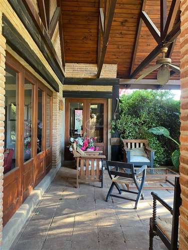 Casa en venta de 8 dorm. en San Fernando