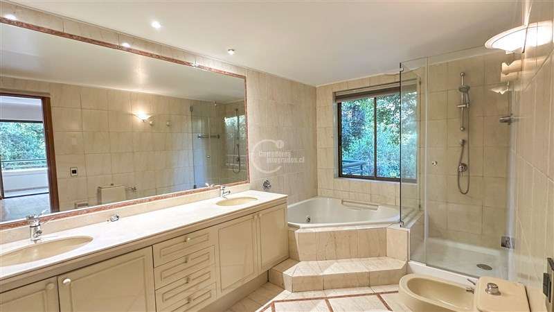 Departamento en venta de 4 dorm. en Las Condes - Imagen 12