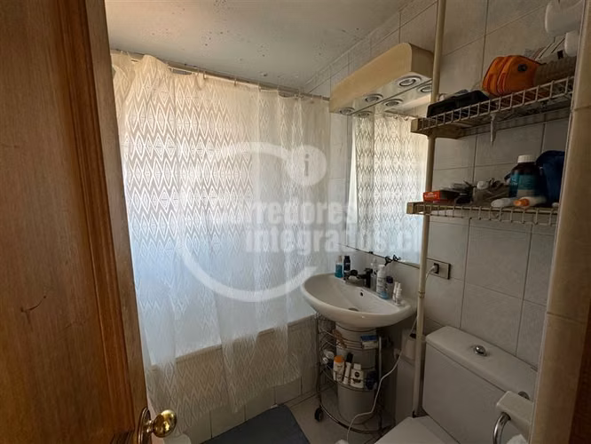 Casa en venta de 5 dorm. en Las Condes