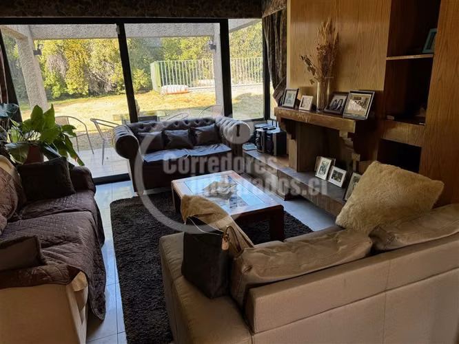 Casa en venta de 5 dorm. en Las Condes