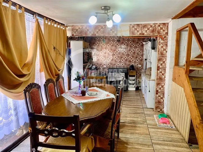 Casa en venta de 4 dorm. en Las Condes