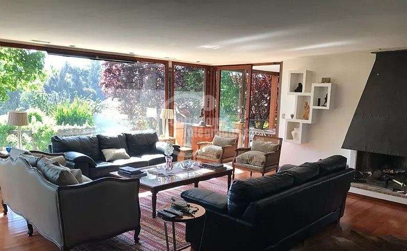 Casa en venta de 5 dorm. en Las Condes - Imagen 4