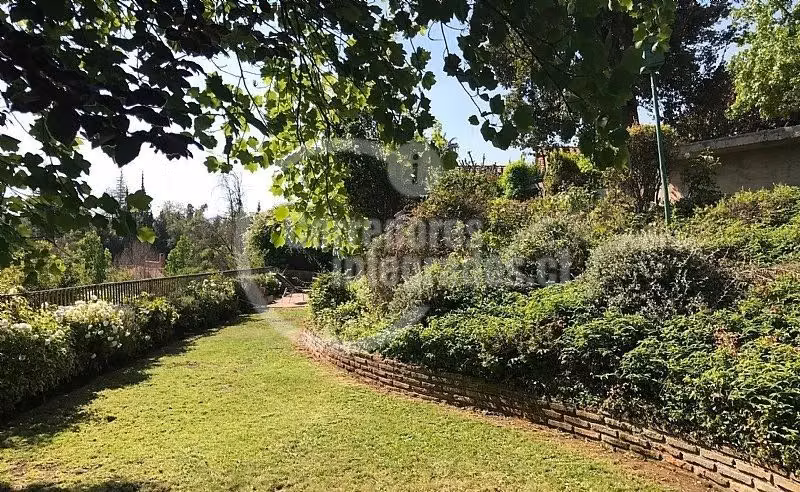 Casa en venta de 5 dorm. en Las Condes