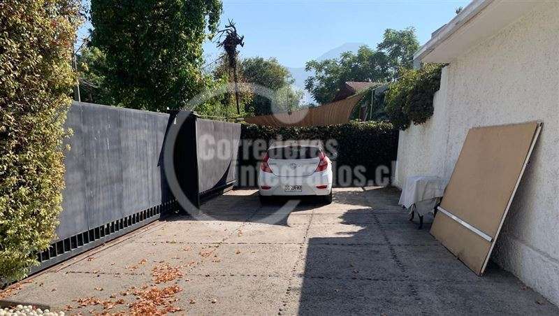 Casa en venta de 4 dorm. en Vitacura - Imagen 3