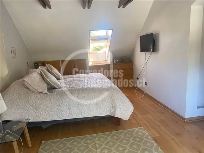Casa en venta de 5 dorm. en Las Condes