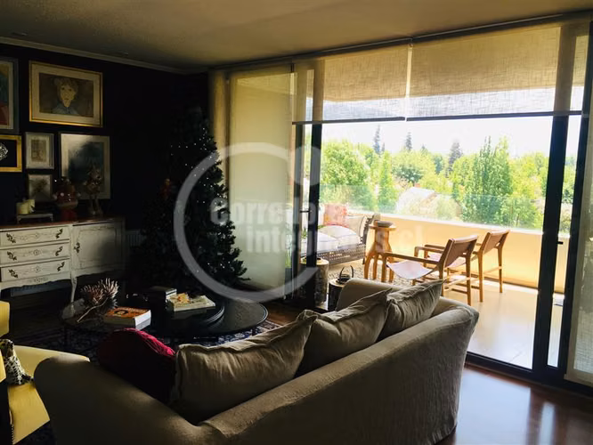 Departamento en venta de 4 dorm. en Lo Barnechea