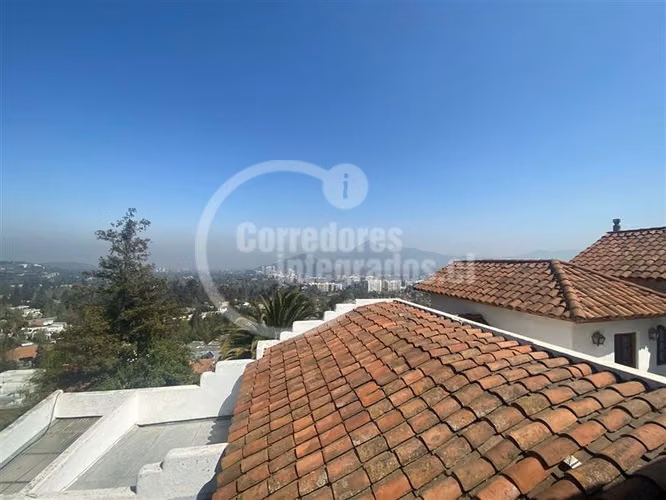 Casa en venta de 5 dorm. en Las Condes - Imagen 5