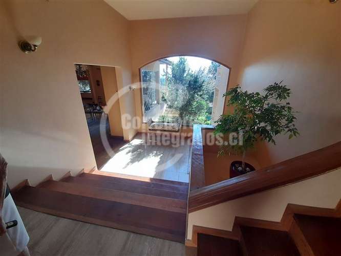 Casa en venta de 4 dorm. en Las Condes - Imagen 2