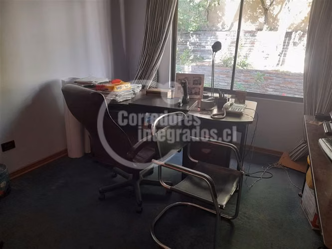 Casa en venta de 4 dorm. en Las Condes
