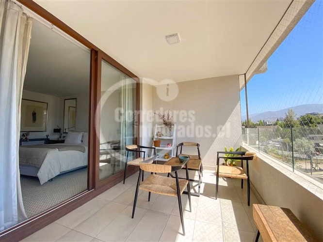 Departamento en venta de 4 dorm. en Lo Barnechea