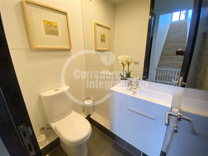 Departamento en venta de 4 dorm. en Lo Barnechea